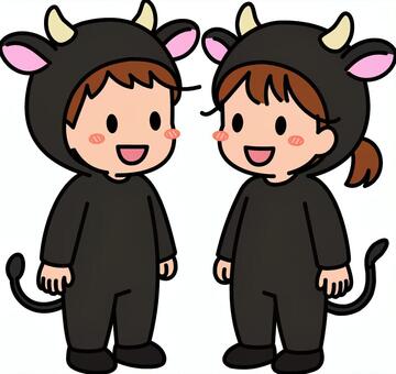 黒の牛コスの子供たちです。 牛,コスプレ,シンプル,コスチューム,着ぐるみ,角,耳,しっぽ,動物,キャラクターのイラスト素材