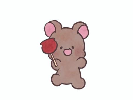 りんご飴を持ったクマ クマ,りんご飴,動物,生き物,お祭り,食べ物,お菓子,ゆるい,カットのイラスト素材