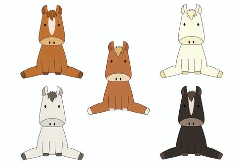 色々な毛色の馬セット 馬,ウマ,セット,干支,午年,デフォルメ,競馬,競走馬,座る,色違いのイラスト素材