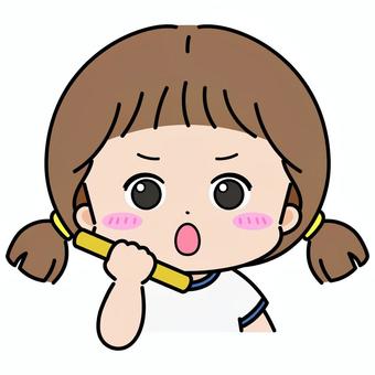 運動会で黄色のバトンを握りしめる女の子 運動会,バトン,握る,持つ,リレー,競技,勝負,黄組,チーム,小学校のイラスト素材