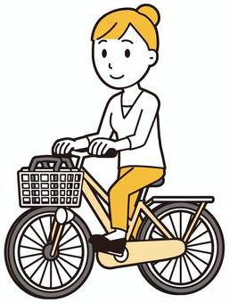  お団子主婦(黄)-467-全身 自転車,女性,主婦,ママ,長袖,シャツ,半端袖,お団子,アップヘア,母のイラスト素材