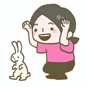 ウサギの真似っこをする子ども こども,子ども,人物,真似,まねっこ,遊び,リトミック,ウサギ,ポーズ,なりきりのイラスト素材