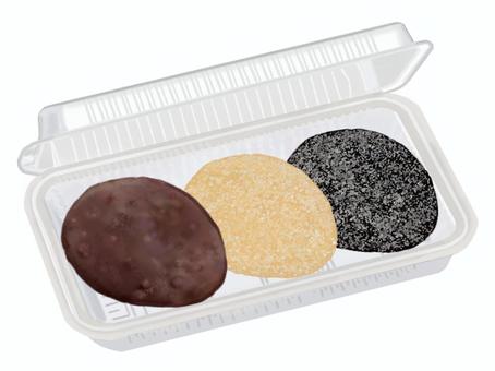 おはぎ3色（フードパック入り） おはぎ,小豆,粒あん,きな粉,胡麻,フードパック,甘い,ご飯,餅米,ぼたもちのイラスト素材