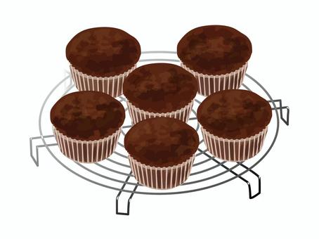 焼きたてのチョコカップケーキ2 カップケーキ,チョコ,焼きたて,お菓子作り,料理,食べ物,ケーキクーラーのイラスト素材