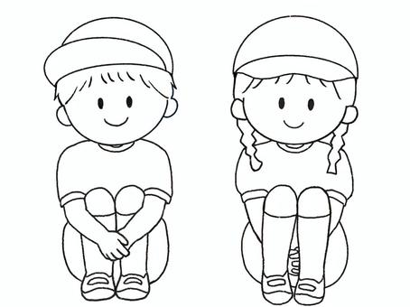 体操服の子供　男女　三角座り(白黒) 幼稚園,小学生,園児,子供,男の子,女の子,体操服,紅白帽,三角座り,体操座りのイラスト素材