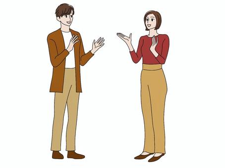 手振りを交えて笑顔で会話をする女性と男性 会話,談笑,身振り手振り,笑顔,女性,男性,全身,立ち姿,セットのイラスト素材