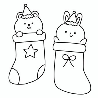クリスマス靴下からひょっこりくまうさ クリスマス,靴下,くま,うさぎ,動物,サンタ,帽子,冬,モノトーン,塗り絵のイラスト素材
