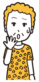  大阪のおばちゃん(黄)-128-バスト 困る,おばちゃん,大阪,ヒョウ柄,おばはん,中年,女性,関西,派手,おばさんのイラスト素材