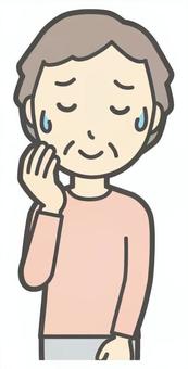  ロンTお婆さん-005-バスト 苦笑い,お婆さん,高齢者,老人,女性,祖母,人物,かわいい,困る,笑うのイラスト素材