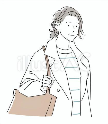 大きめのバッグを持っている女性