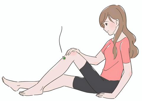 足にお灸をする女性のイラスト お灸,鍼灸,東洋医学,ツボ,足,リラクゼーション,リラックス,画像,挿絵,イラストのイラスト素材