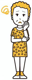  大阪のおばちゃん(黄)-123-全身 困った,おばちゃん,大阪,ヒョウ柄,おばはん,中年,女性,関西,派手,おばさんのイラスト素材