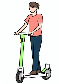 電動キックボードに乗る女性　カラー 電動,キックボード,女性,全身,カラーのイラスト素材