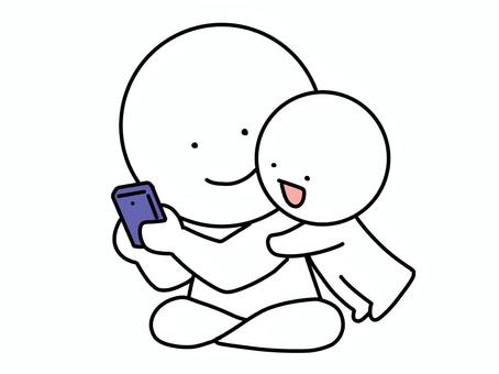 スマホに興味を持つ棒人間の子供 スマホ,棒人間,子供,親子,スマートフォン,モバイル,興味,見たい,笑顔,2人のイラスト素材