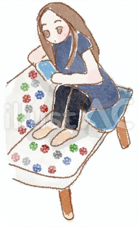 ソファに足を上げて座る（女子） 水玉,曲げる,もたれるのイラスト素材