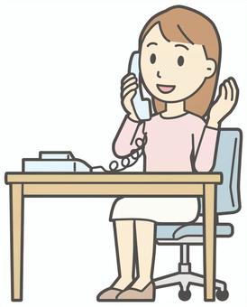  ロングヘア女性-405-全身 電話,女性,女の子,人物,かわいい,通話,受話器,もしもし,問合せ,電話相談のイラスト素材