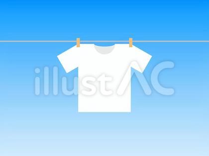 晴れの日に干されたTシャツ・洗濯物