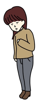 胸がつかえている人