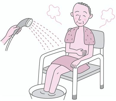介護患者のシャワー シャワー,人体,足湯,洗浄,清める,洗う,介護患者,人物,生活,カットのイラスト素材