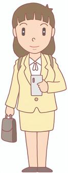 ビジネスウーマン・新人社員 ビジネスウーマン,新人社員,若手,スカートスーツ,微笑,女子社員,ビジネス,女性,人物,キャラクターのイラスト素材