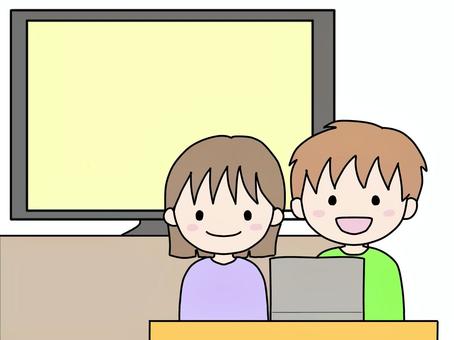 パワーポイントで発表する子 パワーポイント,発表,プレゼン,学校,授業,小学生,男の子,女の子,パソコンのイラスト素材