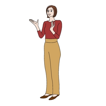 手振りを交えて笑顔で話す女性　全身