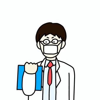 カルテを見る白衣の男性