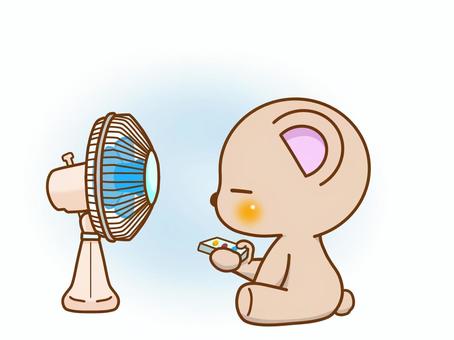 独占中 独占中 扇風機,家電,夏,風,涼,くま,動物,独占,可愛い,イラストのイラスト素材