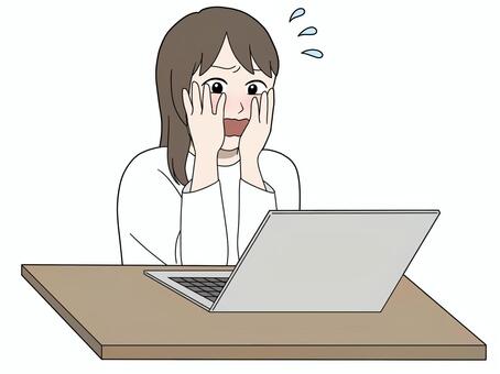 コメントを見て恥ずかしがる女性 パソコン,慌てる,焦る,sns,記事,ブログ,ネットニュース,速報,画像,動画のイラスト素材