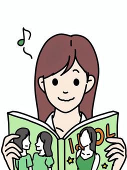 アイドル雑誌を読む女性 女性,雑誌,モデル,ロングヘア,音符,上半身,アイドル,頬,キュンキュン,芸能オタクのイラスト素材