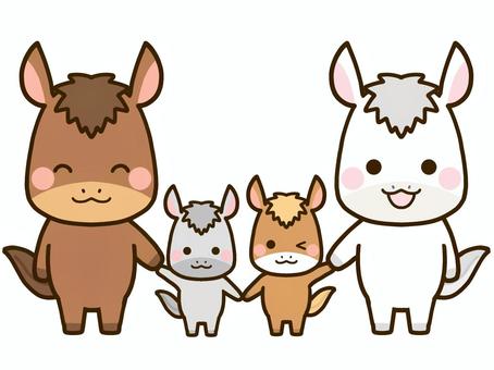 午年を喜ぶ仲良し馬ファミリー 馬,午年,十二支,年賀状,2026,2026年,午,干支,新年,1月のイラスト素材