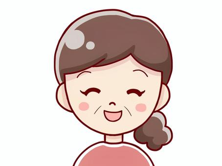 笑顔の中年女性
