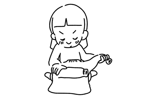 洗濯物を畳む子ども 洗濯物,洗濯,畳む,子供,ショートカット,洋服,長袖,お手伝い,家事,真剣のイラスト素材