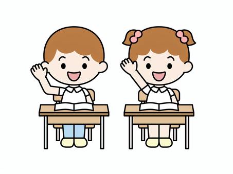 男の子と女の子手をあげる 子ども,男の子,女の子,小学生,幼稚園,学校,ポーズ,正面,全身,手をあげるのイラスト素材