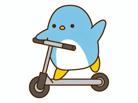 電動キックボードに乗るかわいいペンギン ペンギン,キックボード,電動,快適,楽,移動手段,運転,乗り物,走行,水色のイラスト素材