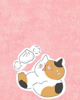 肉まんを食べる三毛猫ちゃん♪ かわいい,肉まん,食べ物,熱い,温かい,ほかほか,びっくり,衝撃,驚く,汗のイラスト素材