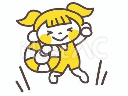 浮き輪を持ってジャンプする水着姿の女の子