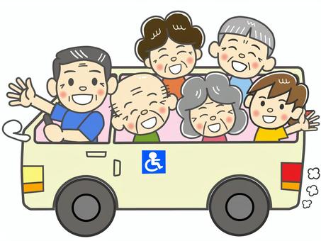 お年寄りを乗せて施設送迎楽しい送迎バス 送迎,バス,バン,車,お年寄り,高齢者,男性,女性,運転手,介護士のイラスト素材