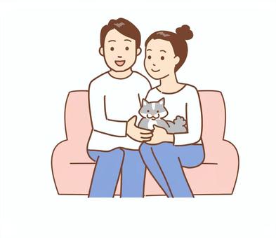 核家族　猫を飼う 家族,少子化,親,子供,両親,赤ちゃん,人物,猫,ソファー,正面のイラスト素材