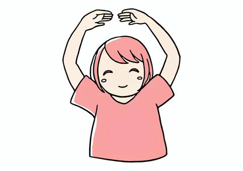 まるを作っている桃色の女の子のイラスト 女の子,手描き,かわいい,まる,にっこりのイラスト素材