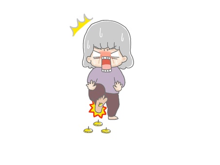 画鋲が刺さるおばあちゃん 手描き,おばあちゃん,高齢者,老人,白髪,素足,足の裏,画鋲,踏む,刺さるのイラスト素材