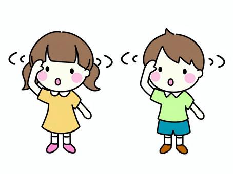 探す　子ども 探す,探し物,探索,子ども,小学生,女児,男児,女の子,男の子,少年のイラスト素材