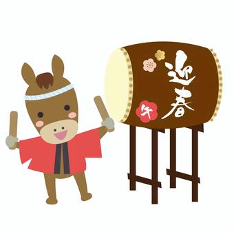 午年年賀状に使える和太鼓を叩くお正月の馬 午年,年賀状,和太鼓,迎春,午,馬,2026,年賀,はっぴ,はちまきのイラスト素材
