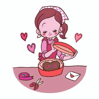 チョコレートケーキを包む女の子　イラスト 女の子,手描き,ラッピング,包む,梱包,箱,手紙,はさみ,リボン,贈り物のイラスト素材