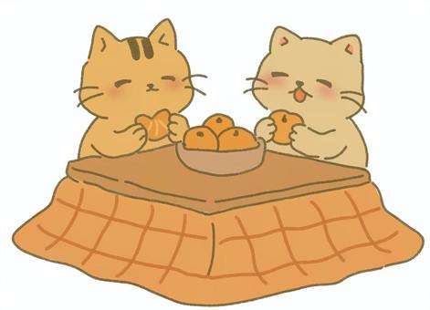 あったかこたつでみかん 猫,動物,こたつ,布団,テーブル,和風,ちゃぶ台,温かい,ほっこり,幸せのイラスト素材