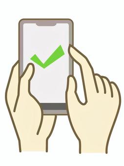 チェックの入ったスマートフォン チェックの入ったスマートフォン スマートフォン,スマホ,安心のイラスト素材