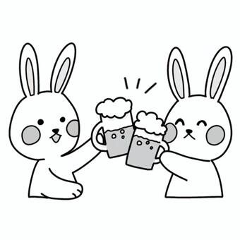 乾杯のうさぎ（白黒） うさぎ,ペット,動物,ジョッキ,生き物,乾杯,飲み会,笑顔,居酒屋,飲みのイラスト素材