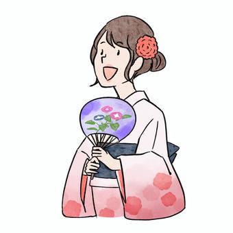 一個穿著浴衣的女人和一個 uchiwa, 女子, 人物, 年轻, JPG 和 PNG