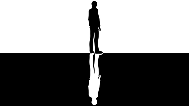 自分と向き合うビジネスマンのシルエット ビジネスマン,男性,シルエット,自分,内省,鏡,反射,影,白黒,孤独のイラスト素材