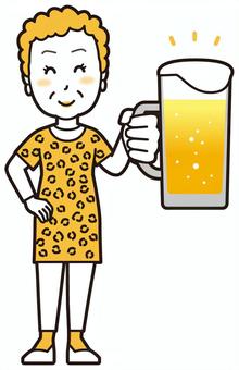  大阪のおばちゃん(黄)-189-全身 ビール,笑顔,おばちゃん,大阪,ヒョウ柄,おばはん,中年,女性,関西,派手のイラスト素材